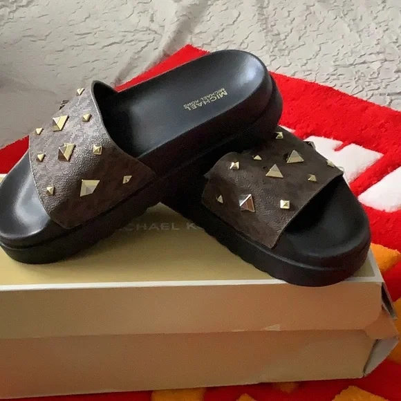 Michael Kors Tyra slides sandals - Picture 2 of 6